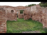 07637 ostia - regio i - insula xiii - caseggiato (i,xiii,5) - 4. raum re der treppe - 01-2024.jpg